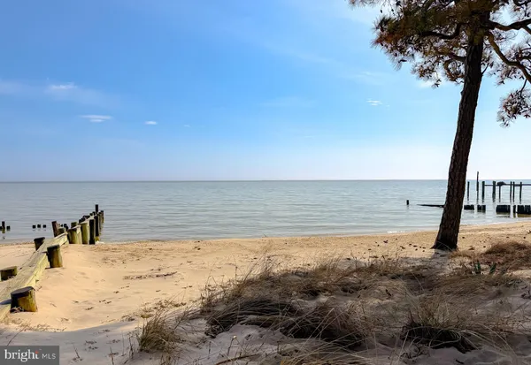 $630,000 | 15252 Lake Drive, Scotland, MD 20687