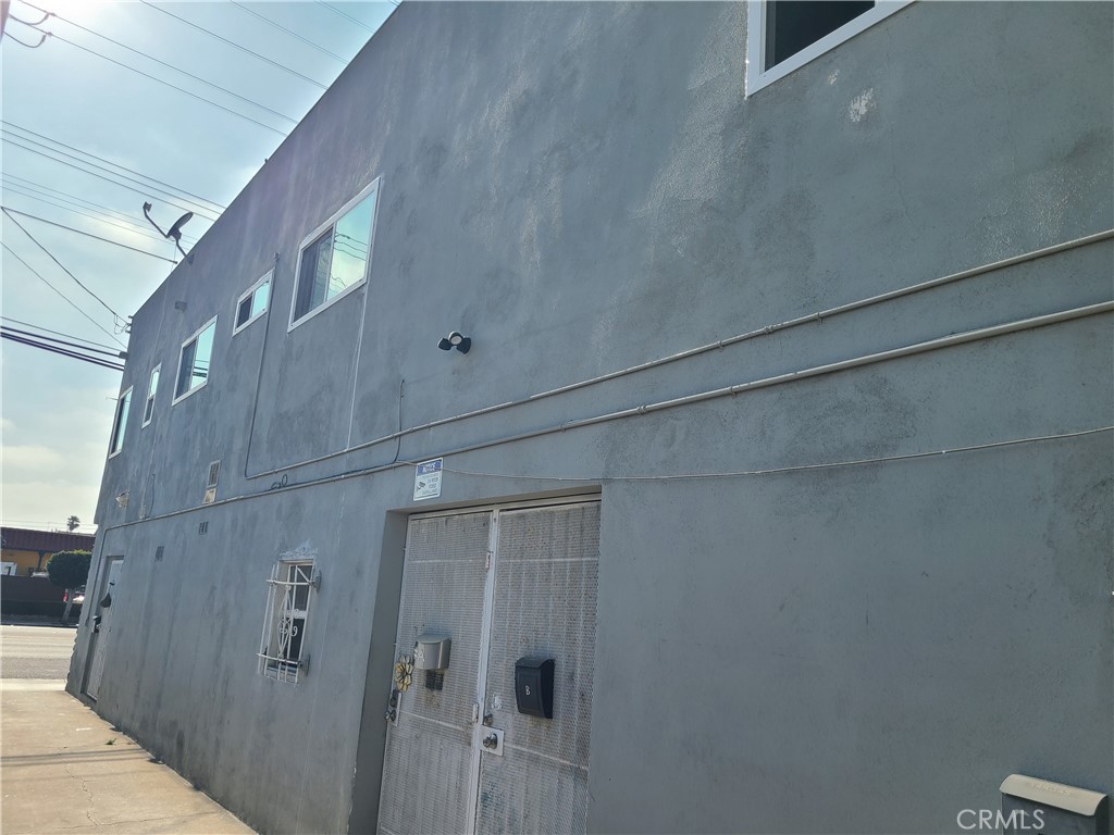 12940 Prairie Avenue Hawthorne, CA 90250 - Photo 6 of 17