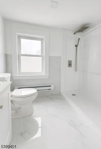 $1,800 | 111 Bower Street, Linden, NJ 07036