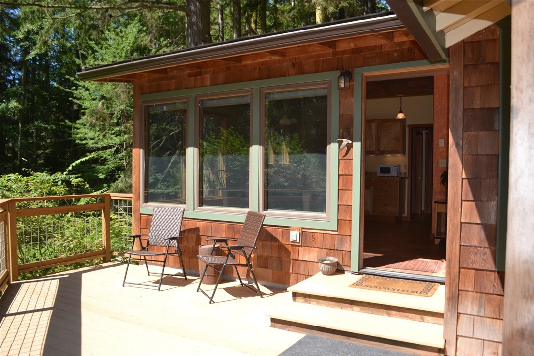 6860 Maxwelton Road Clinton, WA 98236 - Photo 4 of 25