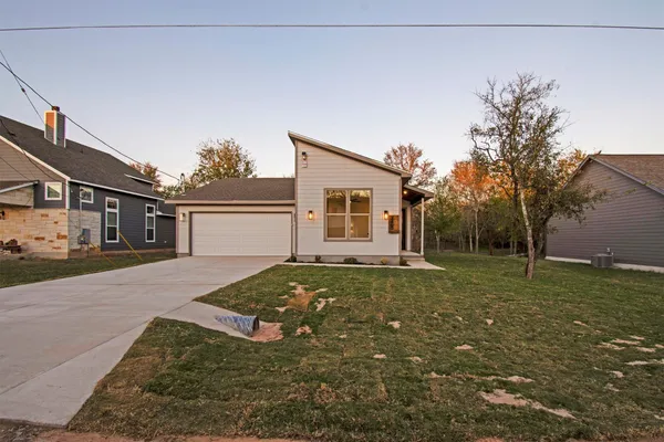 $2,400 | 346 Nene Lane, Bastrop, TX 78602