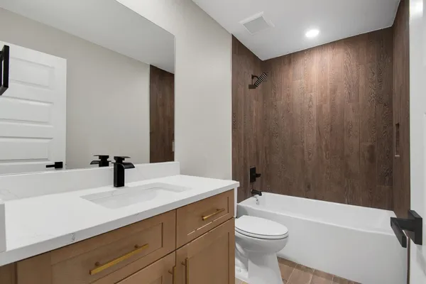 $2,400 | 346 Nene Lane, Bastrop, TX 78602