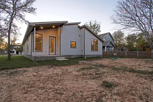 $2,400 | 346 Nene Lane, Bastrop, TX 78602