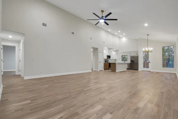 $2,400 | 346 Nene Lane, Bastrop, TX 78602