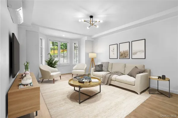 $3,290 | 139 Fifth Avenue, Unit 4A, Pelham, NY 10803