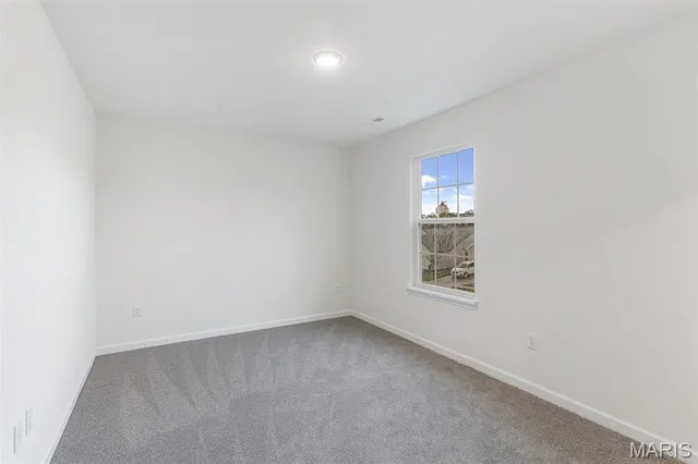 $286,042 | 718 Courtshire Crossing, Truesdale, MO 63380