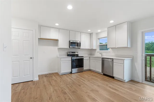 $286,042 | 718 Courtshire Crossing, Truesdale, MO 63380