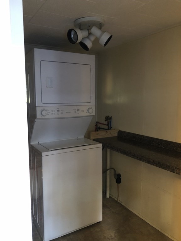 376 Worcester Road Charlton, MA 01507 - Photo 3 of 8