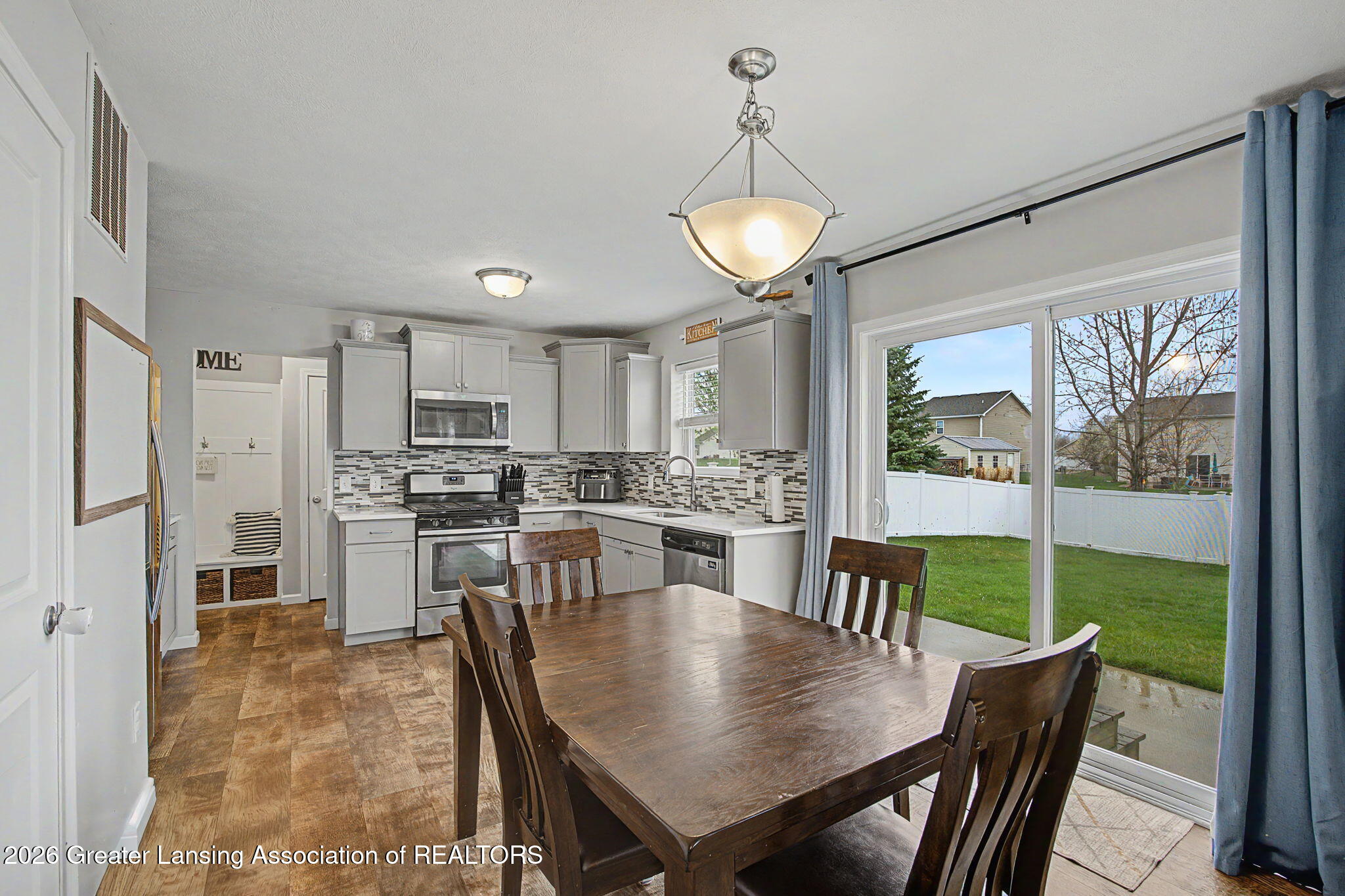 5633 Bittern Drive Holt, MI 48842 - Photo 12 of 40 13-web-or-mls-CQ1A5142