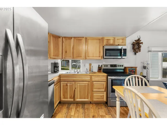 $125,000 | 1042 Cornutt Street, Myrtle Creek, OR 97457