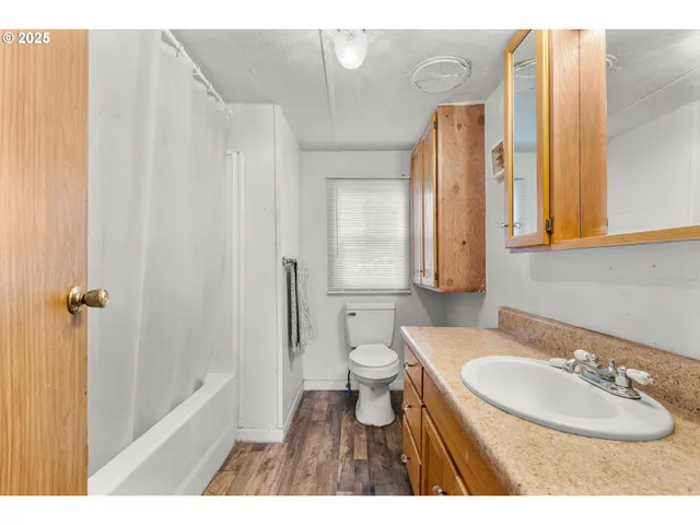 $125,000 | 1042 Cornutt Street, Myrtle Creek, OR 97457