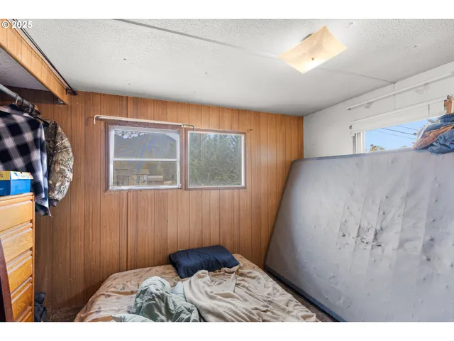 $125,000 | 1042 Cornutt Street, Myrtle Creek, OR 97457