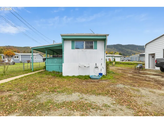 $125,000 | 1042 Cornutt Street, Myrtle Creek, OR 97457