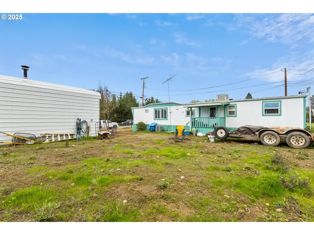 $125,000 | 1042 Cornutt Street, Myrtle Creek, OR 97457