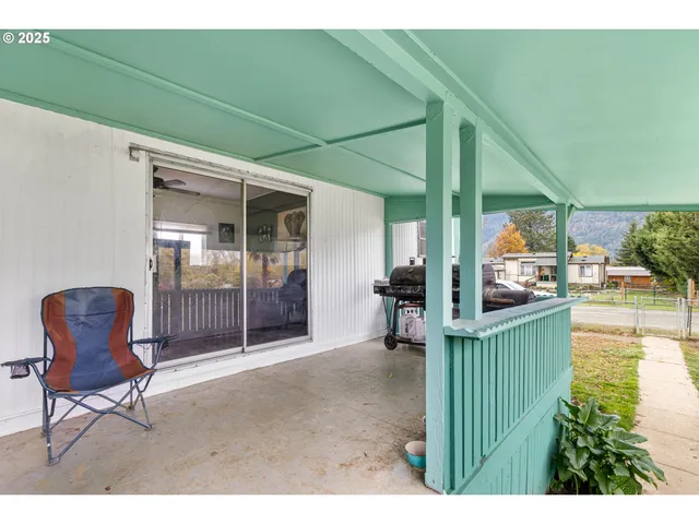 $125,000 | 1042 Cornutt Street, Myrtle Creek, OR 97457