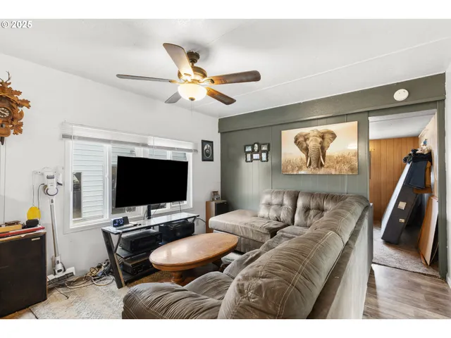 $125,000 | 1042 Cornutt Street, Myrtle Creek, OR 97457