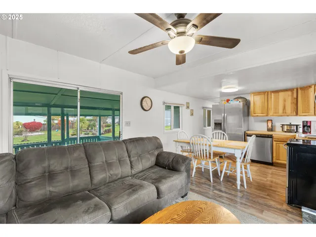 $125,000 | 1042 Cornutt Street, Myrtle Creek, OR 97457