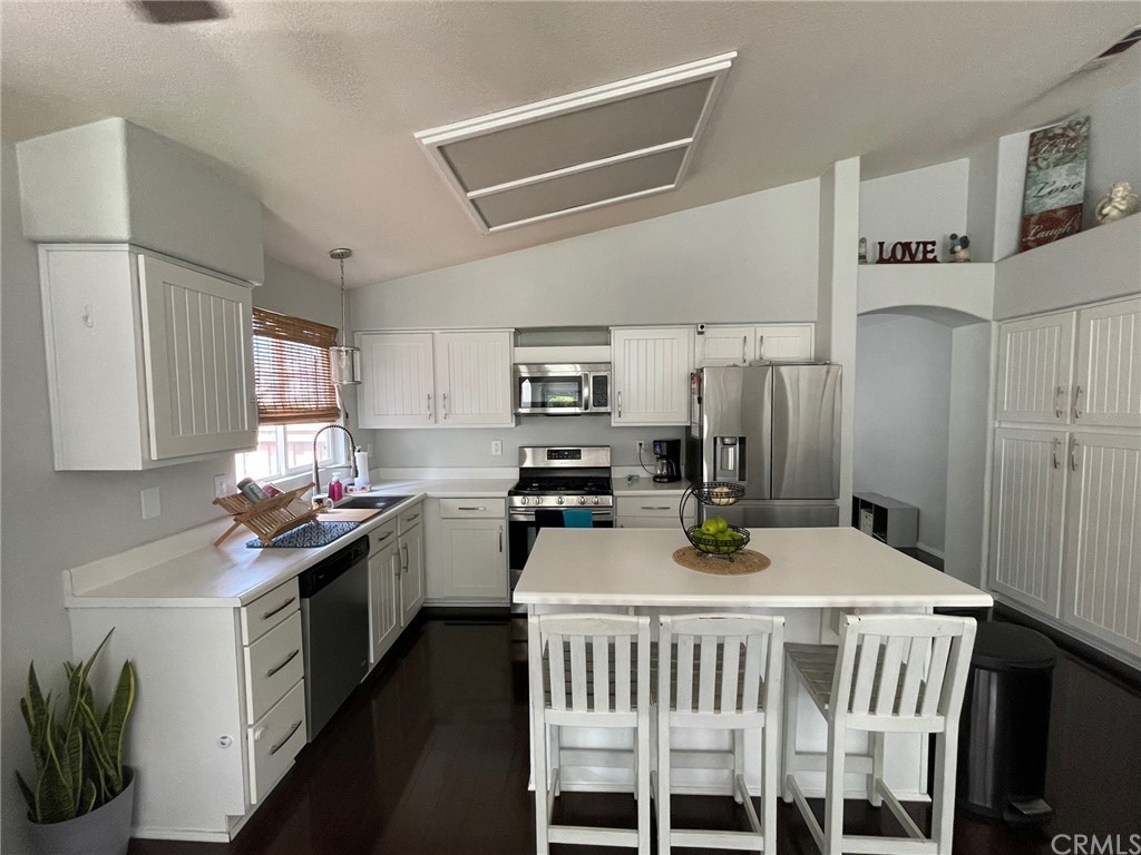 43186 Corte Argento Temecula, CA 92592 - Photo 8 of 15