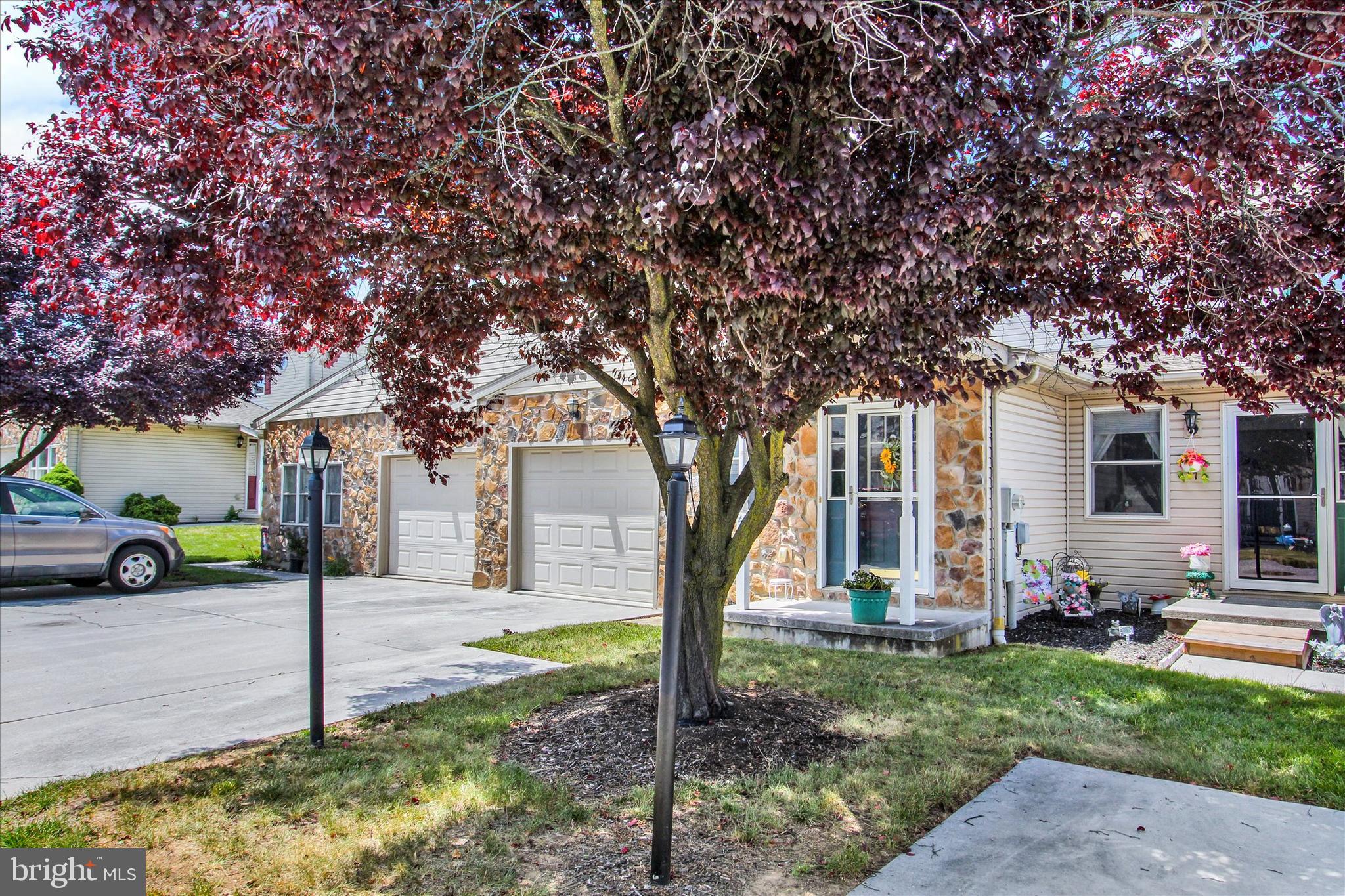 409 Springbrook Court Hanover, PA 17331 - Photo 3 of 28
