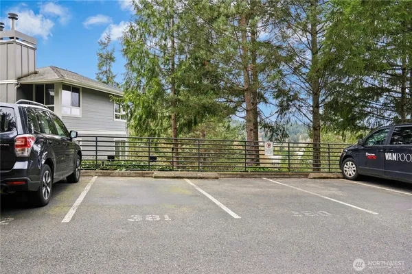 $345,000 | 12012 Northeast 204th Place, Unit C203, Bothell, WA 98011