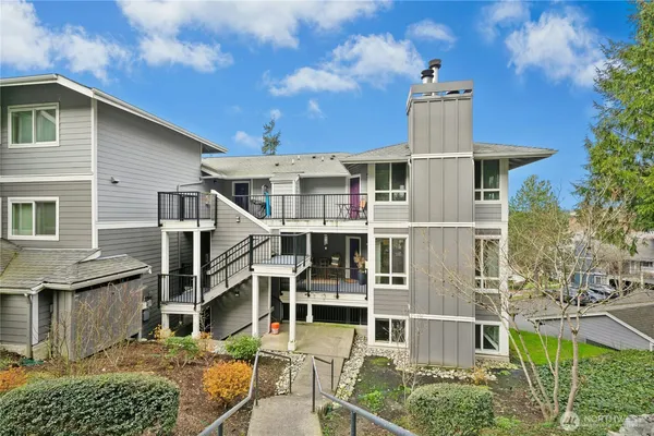 $345,000 | 12012 Northeast 204th Place, Unit C203, Bothell, WA 98011
