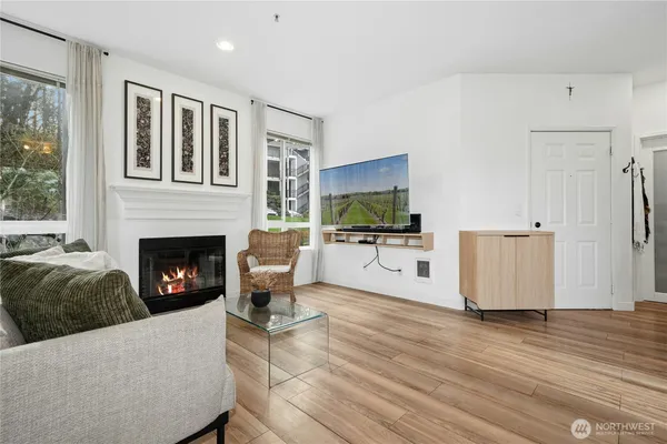 $345,000 | 12012 Northeast 204th Place, Unit C203, Bothell, WA 98011
