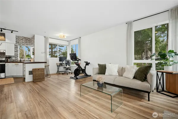 $345,000 | 12012 Northeast 204th Place, Unit C203, Bothell, WA 98011