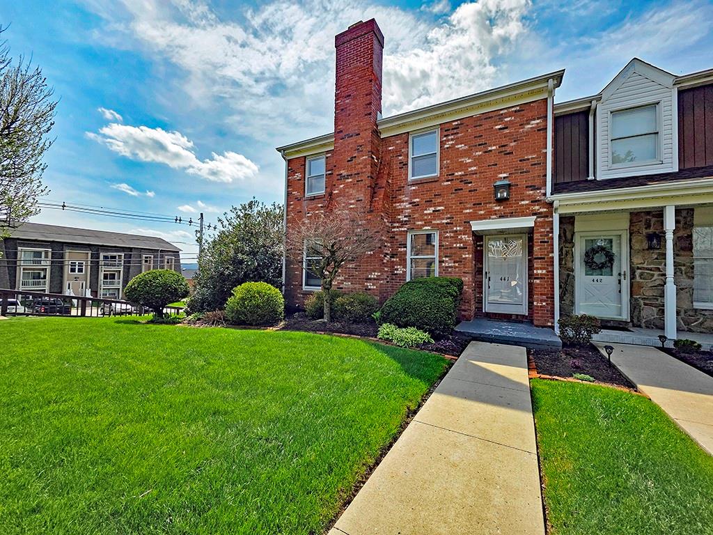441 Georgetowne Village Front Exterior
