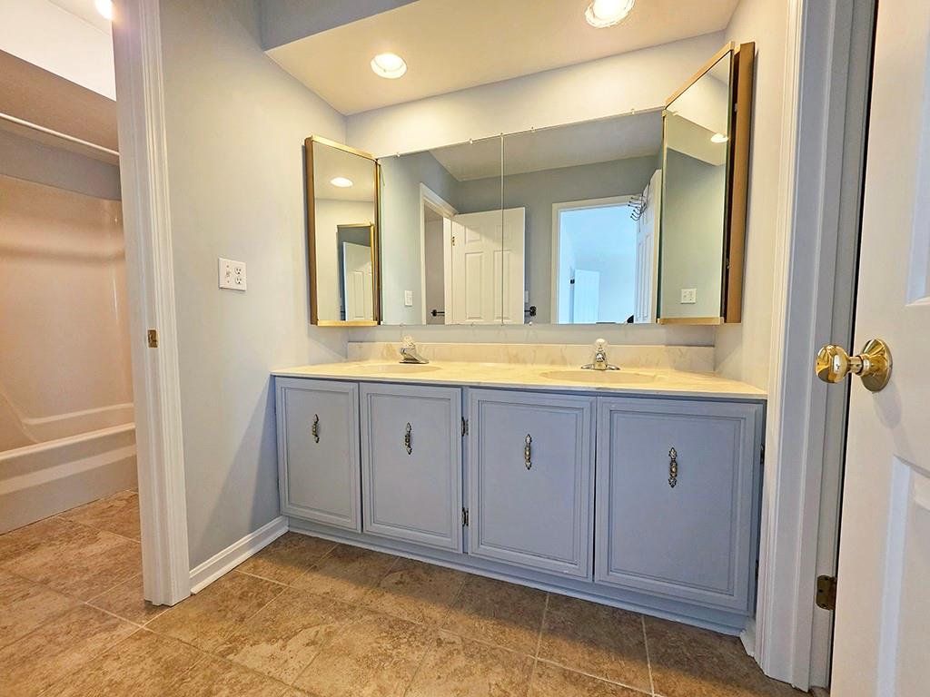 441 Georgetown Village Indiana, PA 15701 - Photo 20 of 32 Master Bath