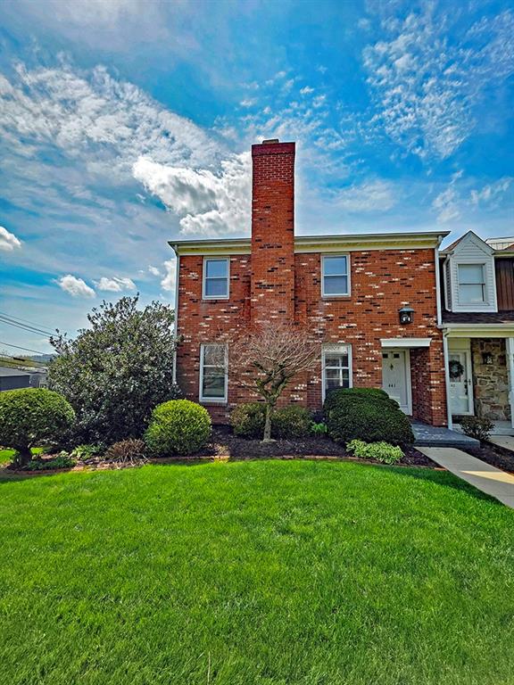 441 Georgetown Village Indiana, PA 15701 - Photo 2 of 32