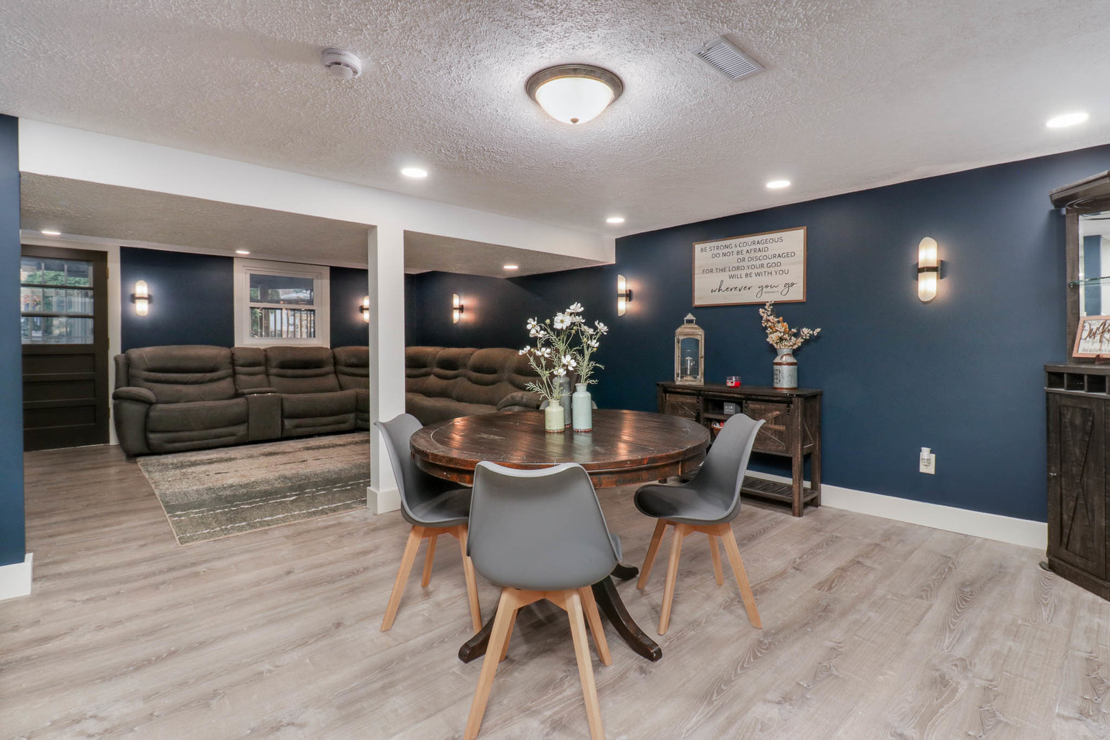 1222 Jersey Avenue Normal, IL 61761 - Photo 11 of 41 a view of a dining room with furniture