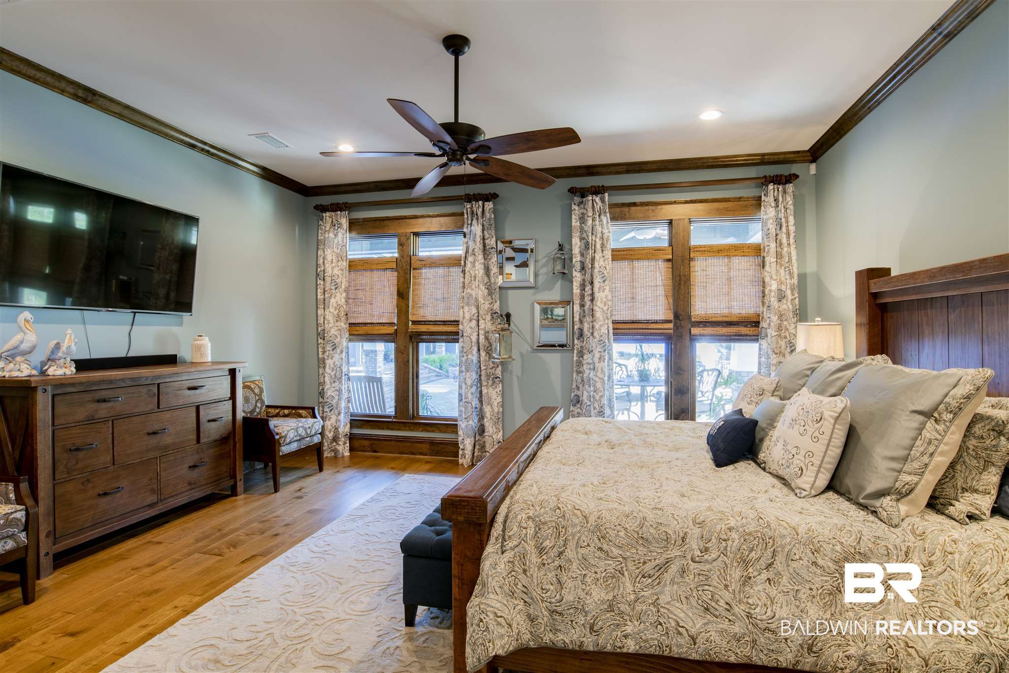 10867 Redfern Road Daphne, AL 36526 - Photo 15 of 47 Luxurious Master Suite