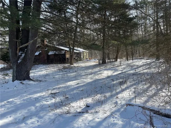 $270,000 | 88 Velie Road, LaGrangeville, NY 12540