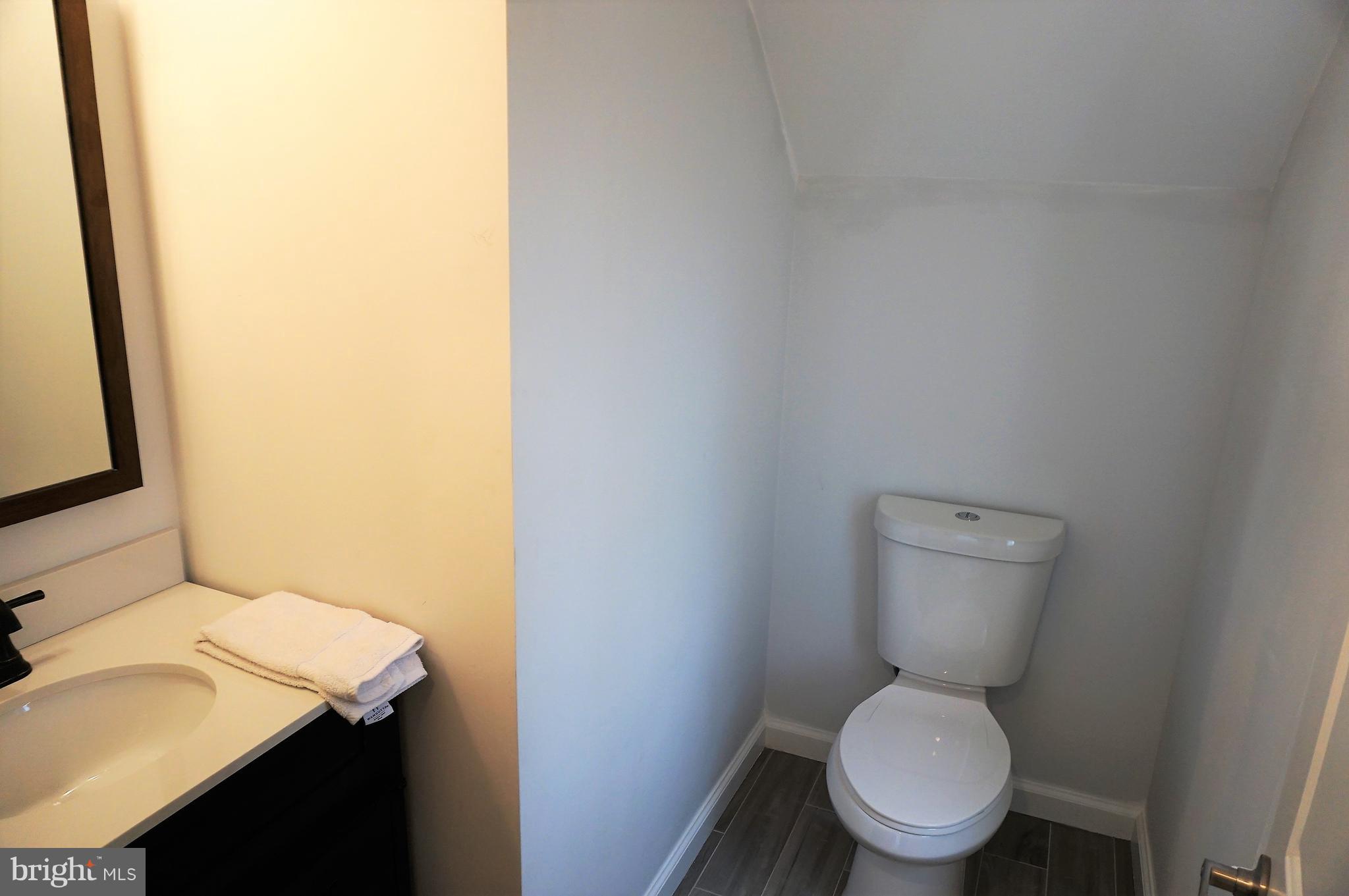 34 Landover Road Lawrence Township, NJ 08648 - Photo 22 of 32 2nd Floor Half Bath