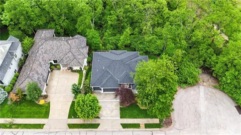 $1,275,000 | 770 Suffolk Drive, Loch Lloyd, MO 64012