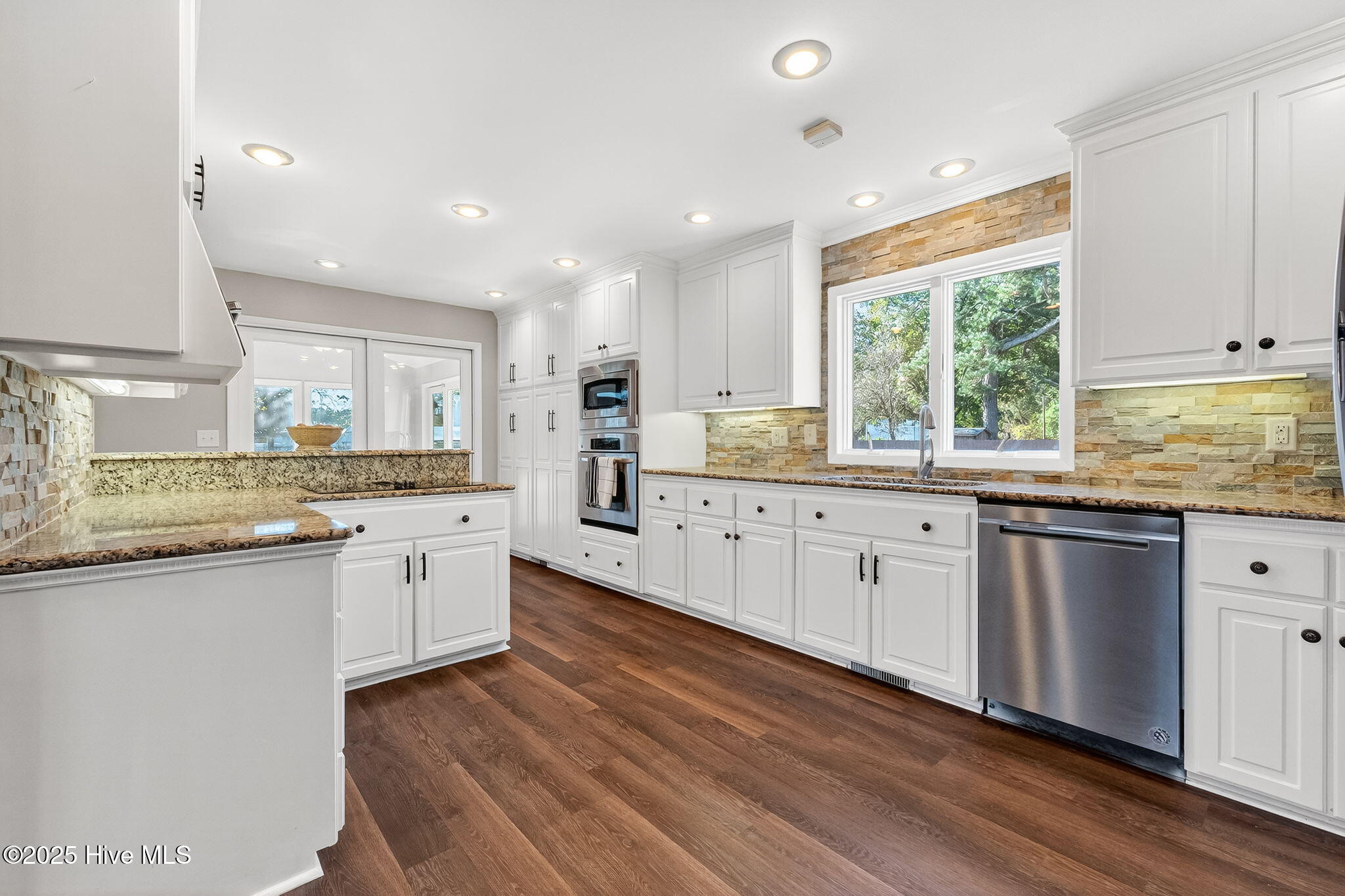 329 Ditchbank Road Goldsboro, NC 27534 - Photo 14 of 73 Kitchen