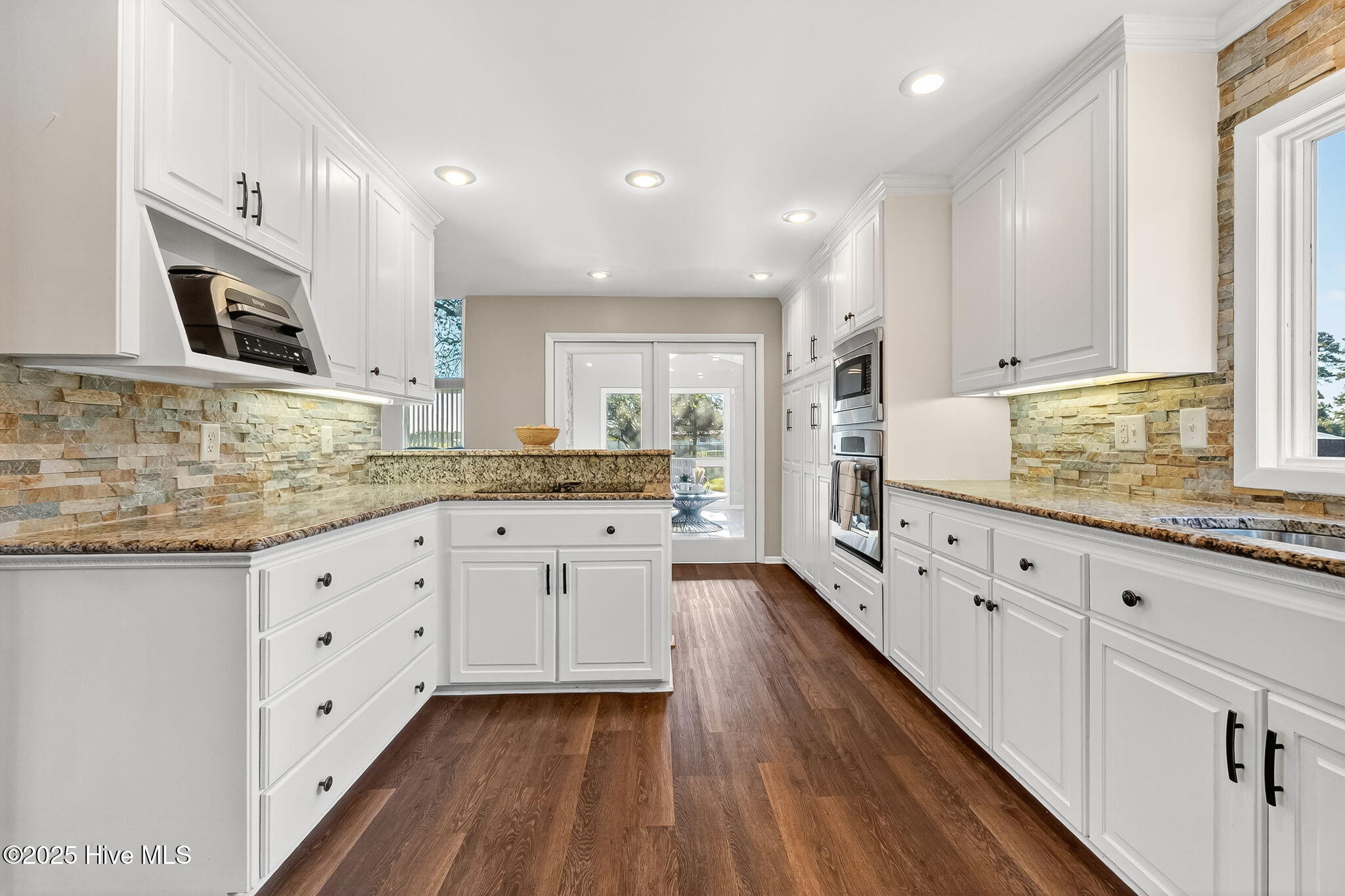 329 Ditchbank Road Goldsboro, NC 27534 - Photo 16 of 73 Kitchen