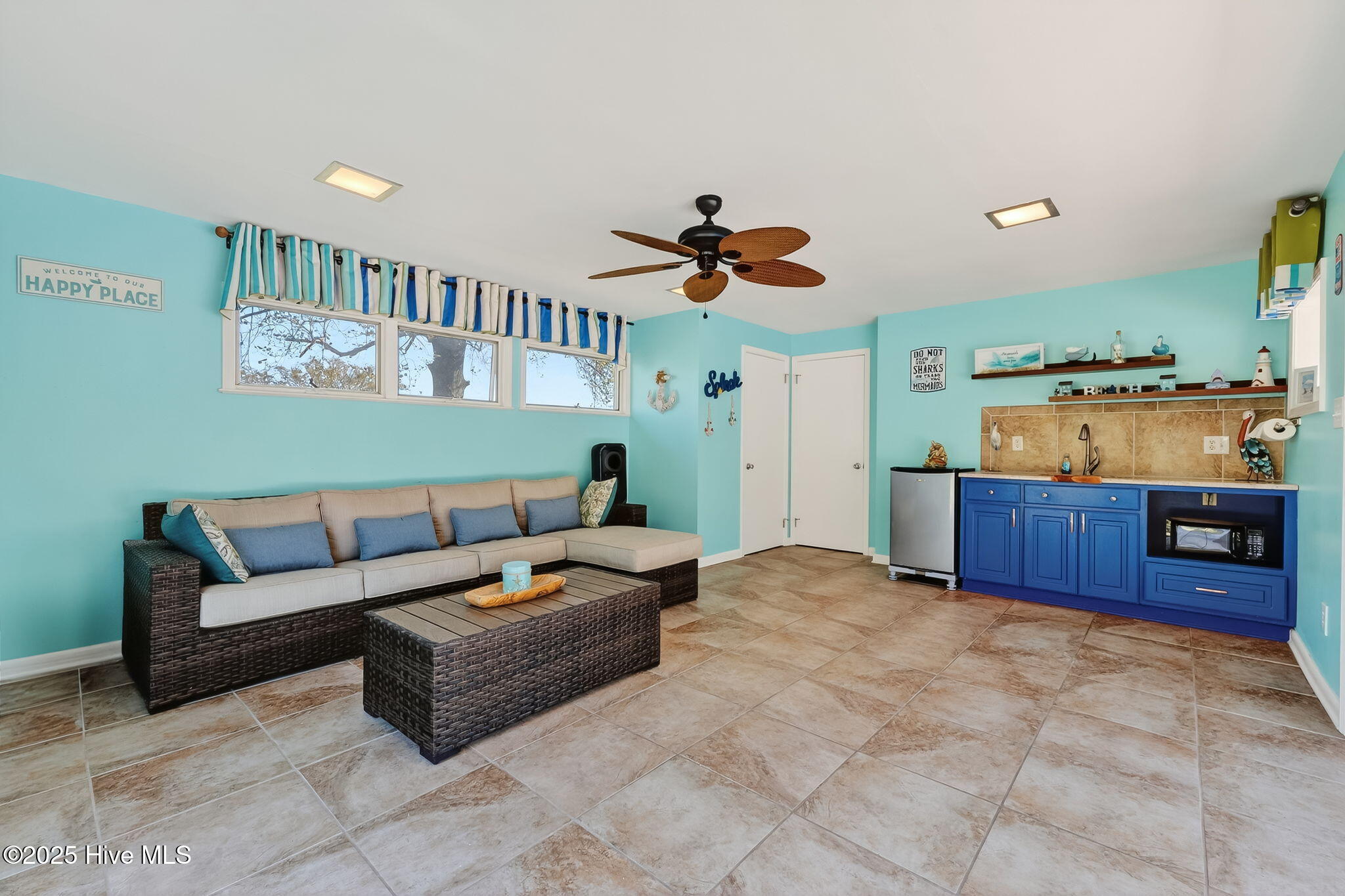 329 Ditchbank Road Goldsboro, NC 27534 - Photo 50 of 73 Pool House Lounge Area