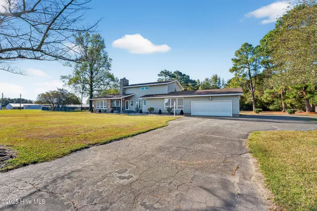 $500,000 | 329 Ditchbank Road, Goldsboro, NC 27534