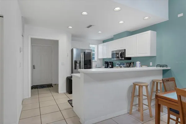 $4,200 | 3803 54th Drive West, Unit 202, Bradenton, FL 34210