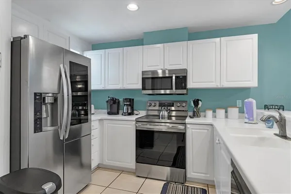 $4,200 | 3803 54th Drive West, Unit 202, Bradenton, FL 34210