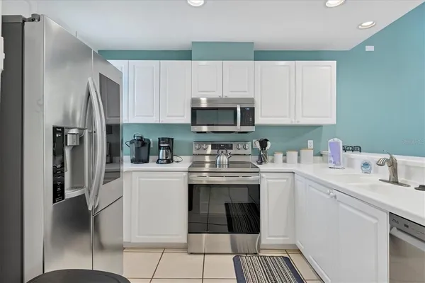 $4,200 | 3803 54th Drive West, Unit 202, Bradenton, FL 34210