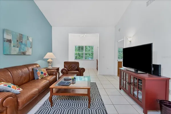 $4,200 | 3803 54th Drive West, Unit 202, Bradenton, FL 34210