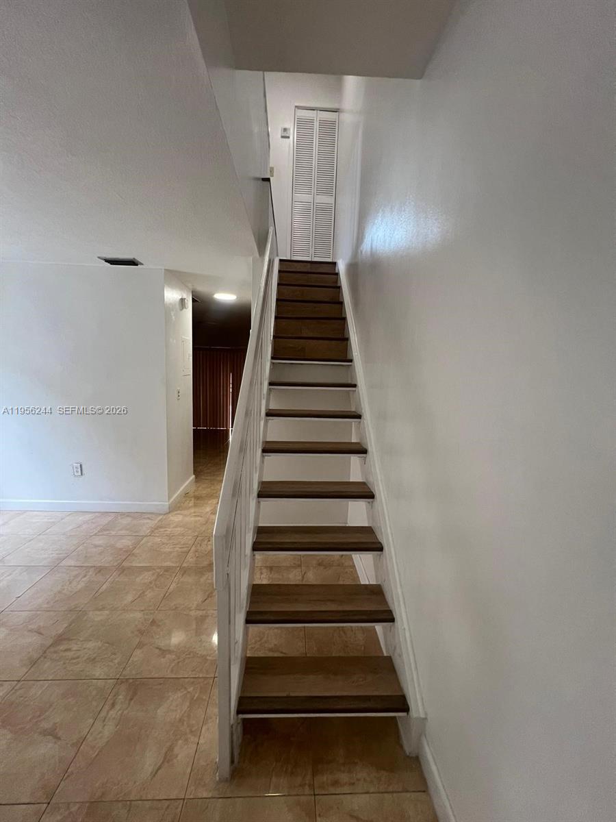 Hialeah Hialeah, FL 33012 - Photo 4 of 20