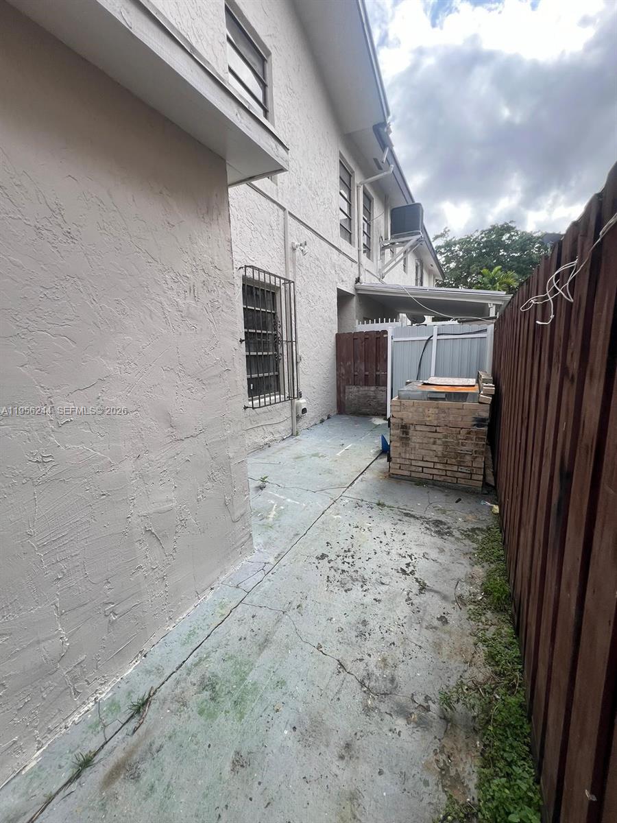 Hialeah Hialeah, FL 33012 - Photo 10 of 20