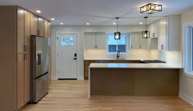 $4,300 | 3N446 North Howard Avenue, Elmhurst, IL 60126