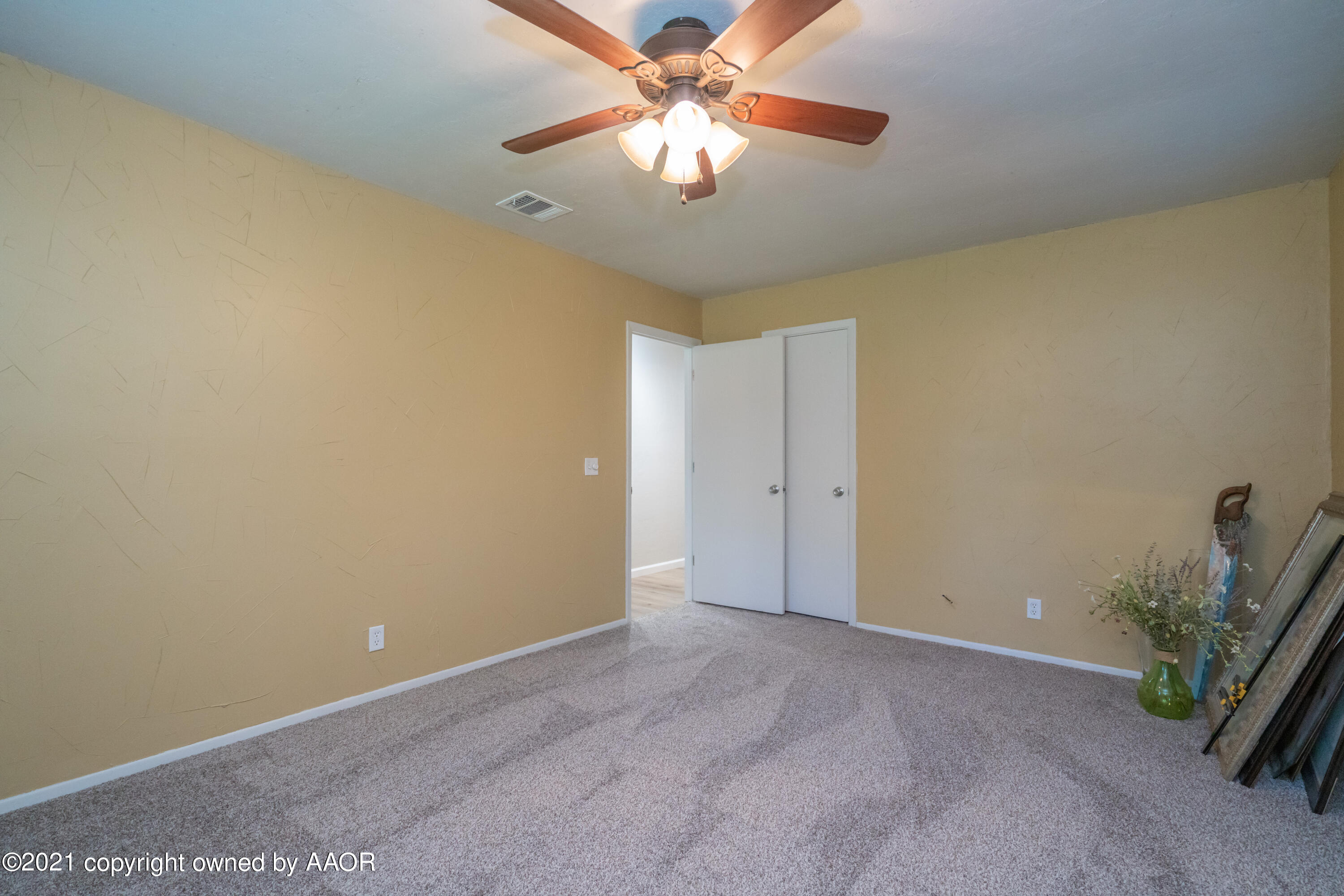 5308 Hillside Road Amarillo, TX 79109 - Photo 16 of 23 a view of an empty room