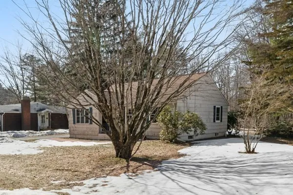 $299,000 | 120 Pine Street, Leicester, MA 01524