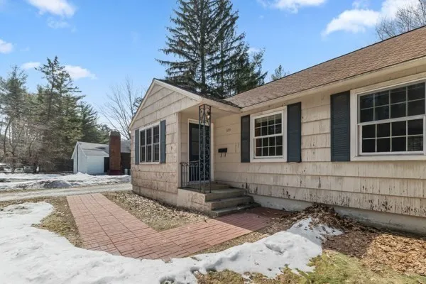 $299,000 | 120 Pine Street, Leicester, MA 01524
