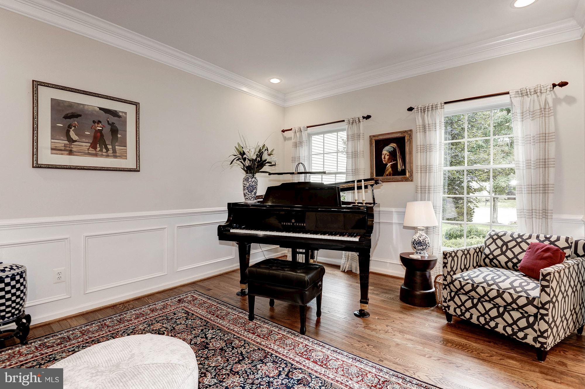 1328 Murray Downs Way Reston, VA 20194 - Photo 14 of 30 a living room with furniture and a window